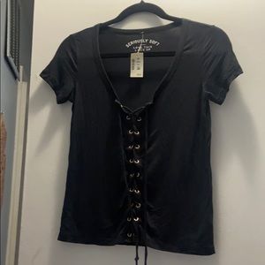 Black criss cross t shirt